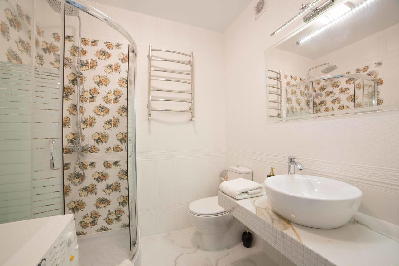 Leogrand Apartments On Kulisha 36 إلفيف المظهر الخارجي الصورة